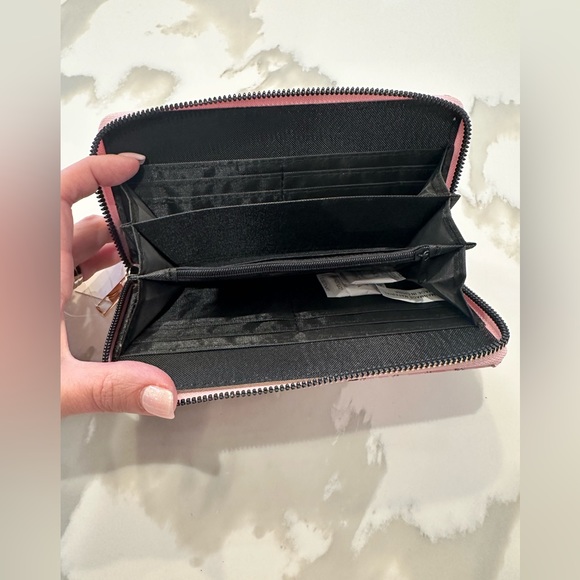 Imoshion USA vegan leather zippy wallet Paris Eiffel Tower theme. - Picture 6 of 7